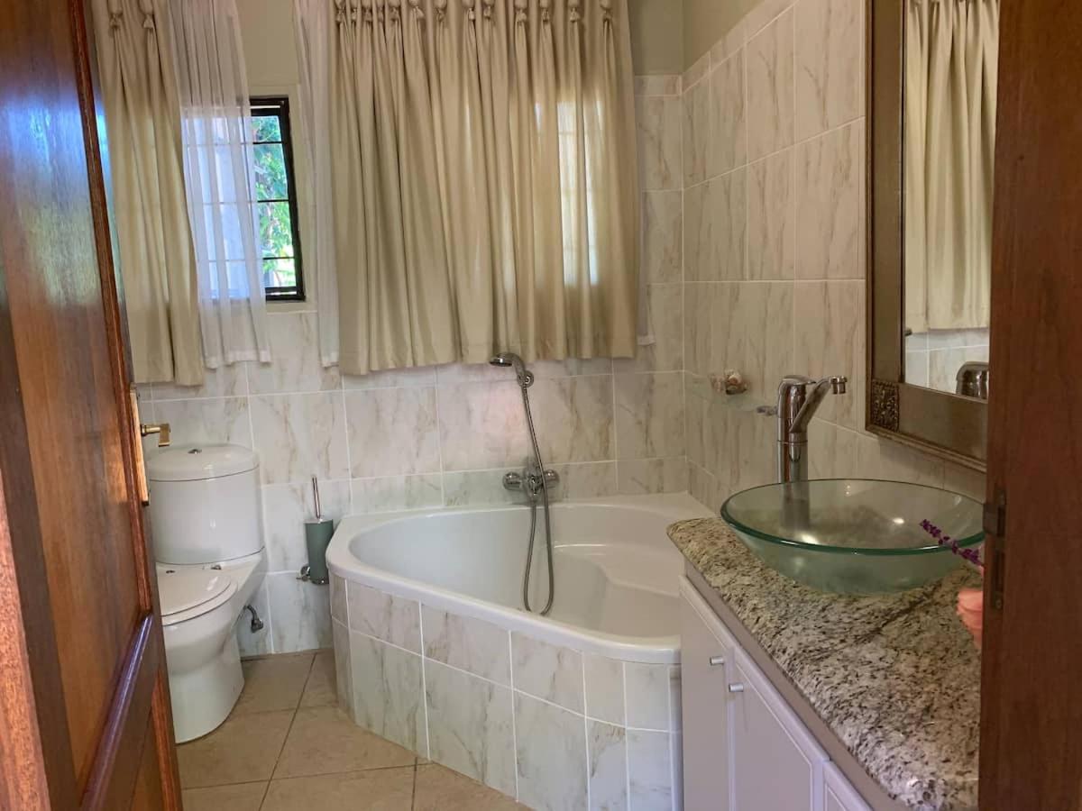 Mountain Rose Guesthouse Louis Trichardt Exterior foto